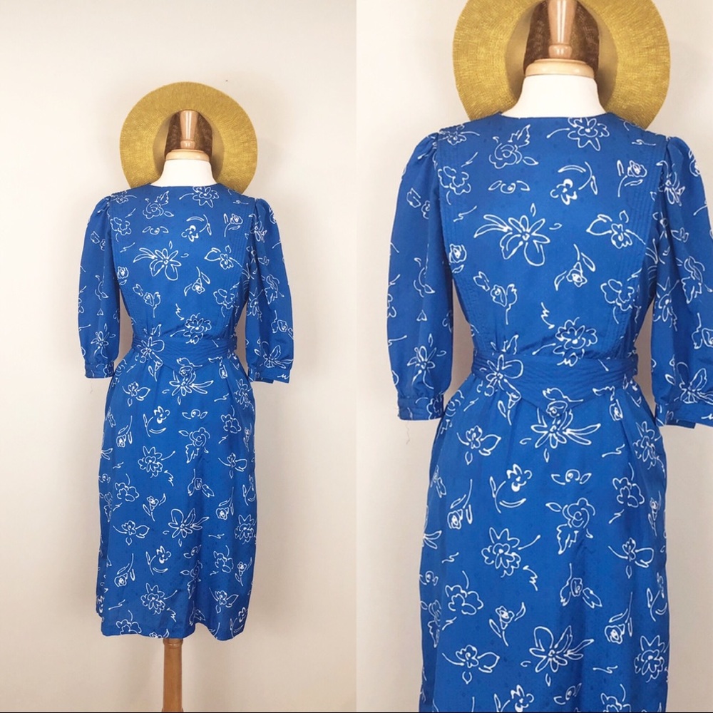 Vintage Floral Dress • size 10 • Modern Styling!